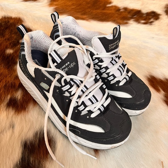 Shape Ups Skechers only worn few times - Picture 1 of 5